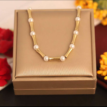 Pearl Minimal Necklace